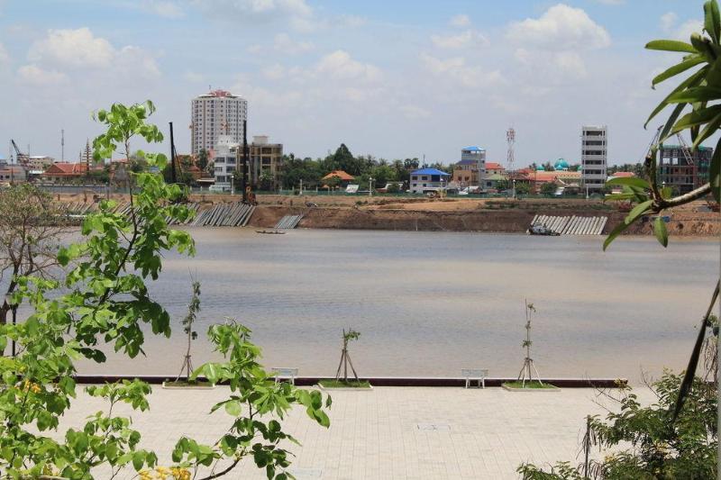 Riverview Cambodia Boutique Hotel พนมเปญ ภายนอก รูปภาพ