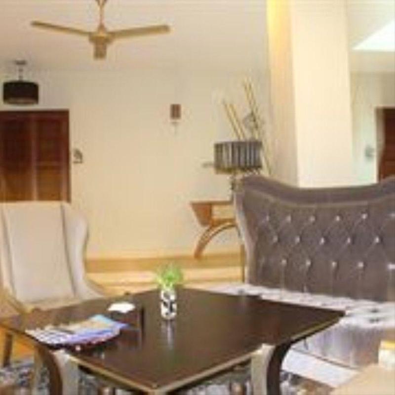 Riverview Cambodia Boutique Hotel พนมเปญ ภายนอก รูปภาพ